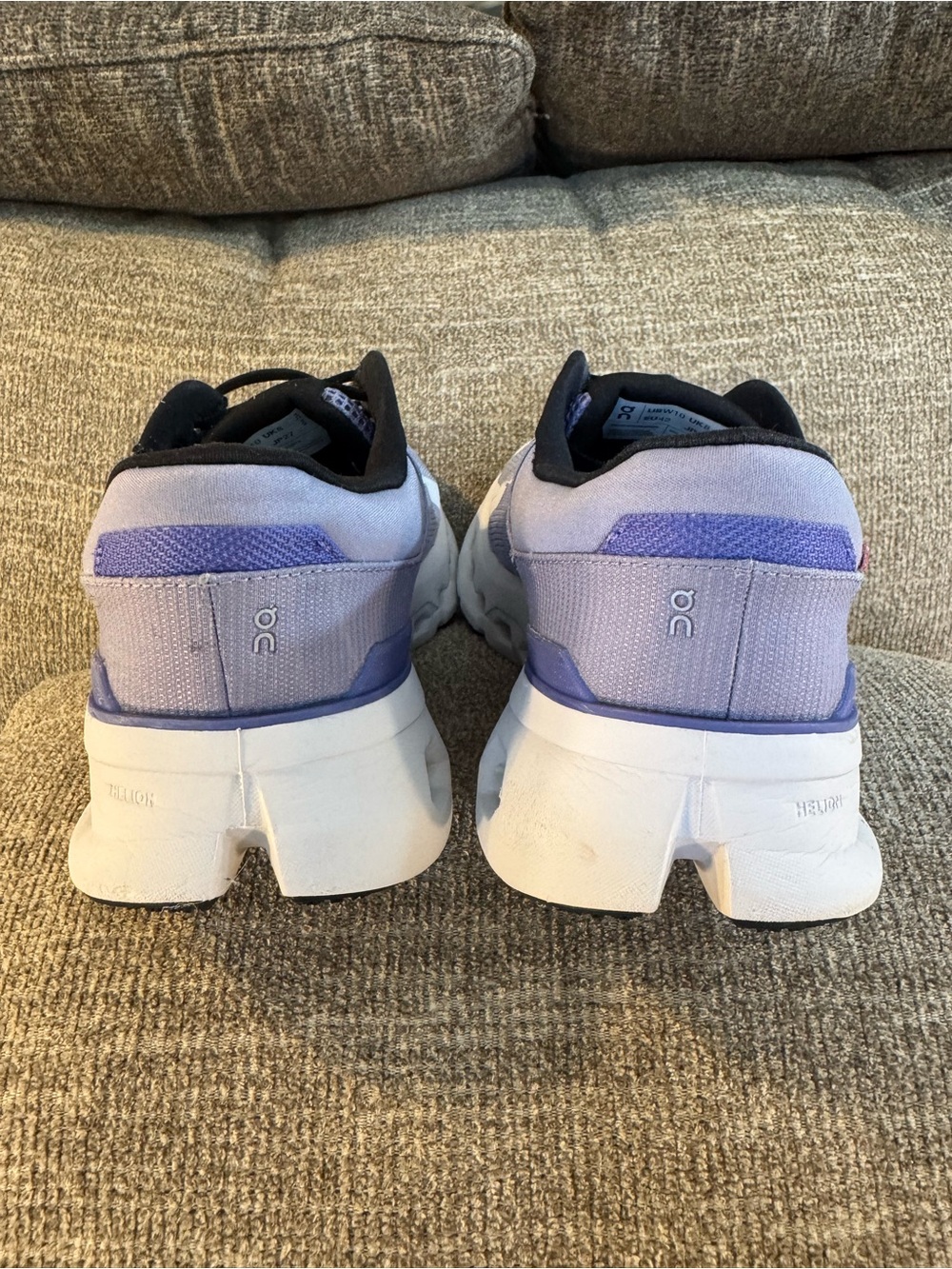 On Cloudrunner 2 Women’s Running Shoes Nimbus/Blueberry Size 10 - Picture 9 of 12